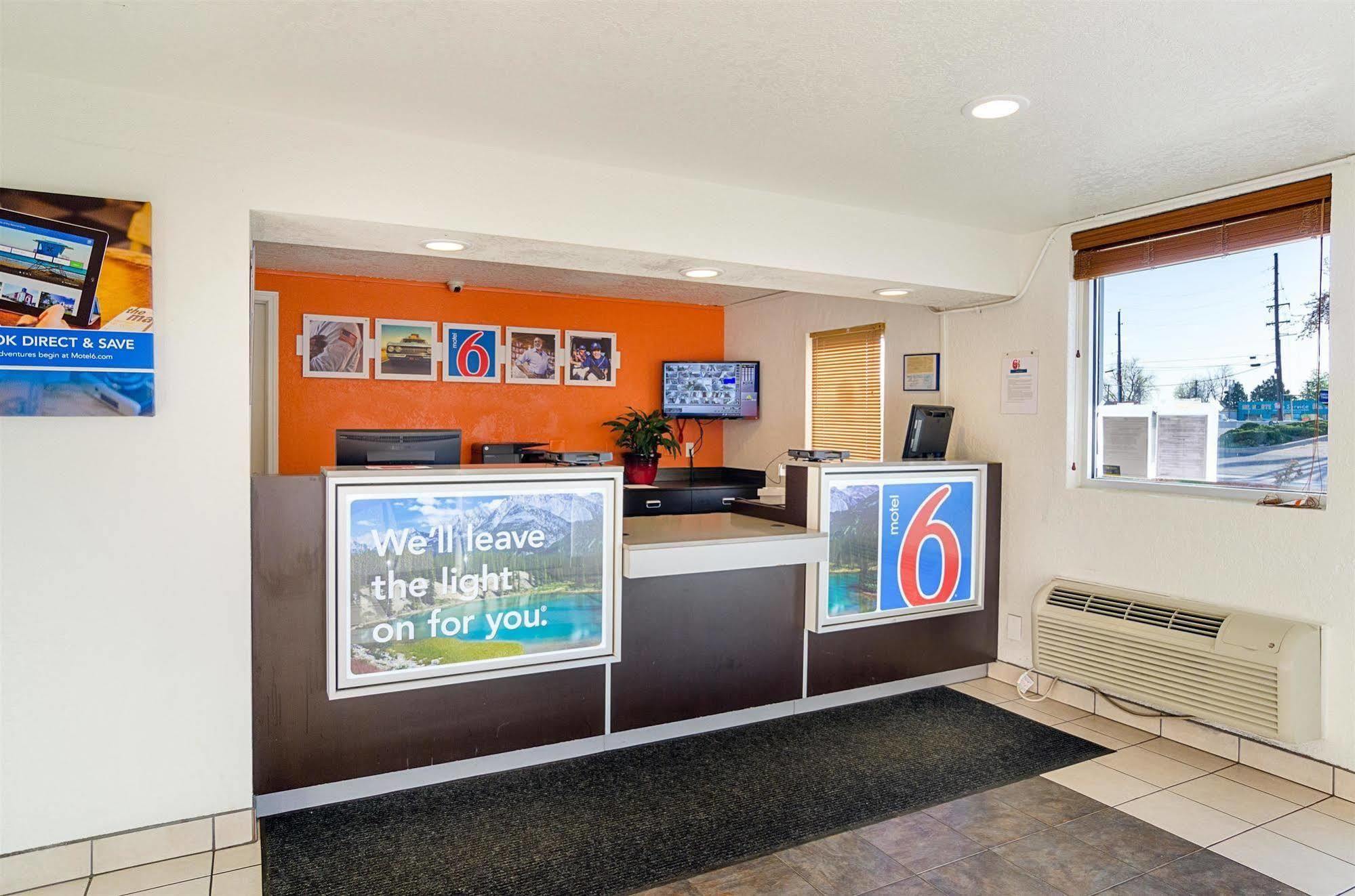 Motel 6- Denver, Co Downtown ภายนอก รูปภาพ